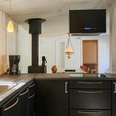 5 Person Holiday Home In R Dby Сasa de vacaciones