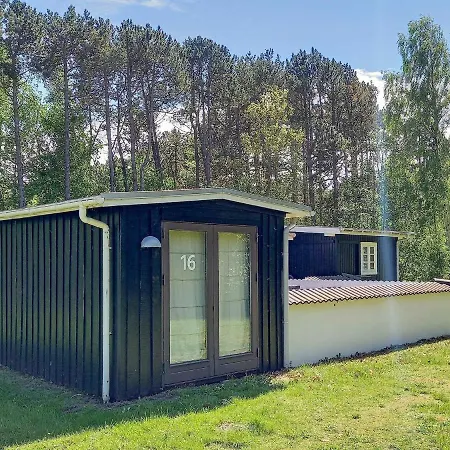 5 Person Holiday Home In R Dby Сasa de vacaciones