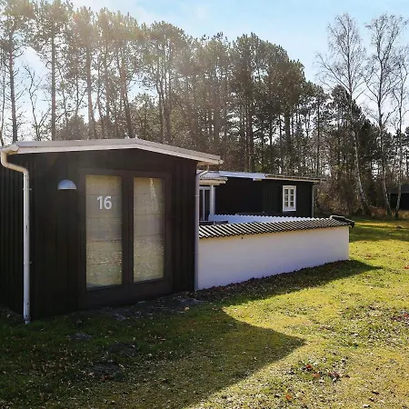 5 Person Holiday Home In R Dby Vakantiehuis *